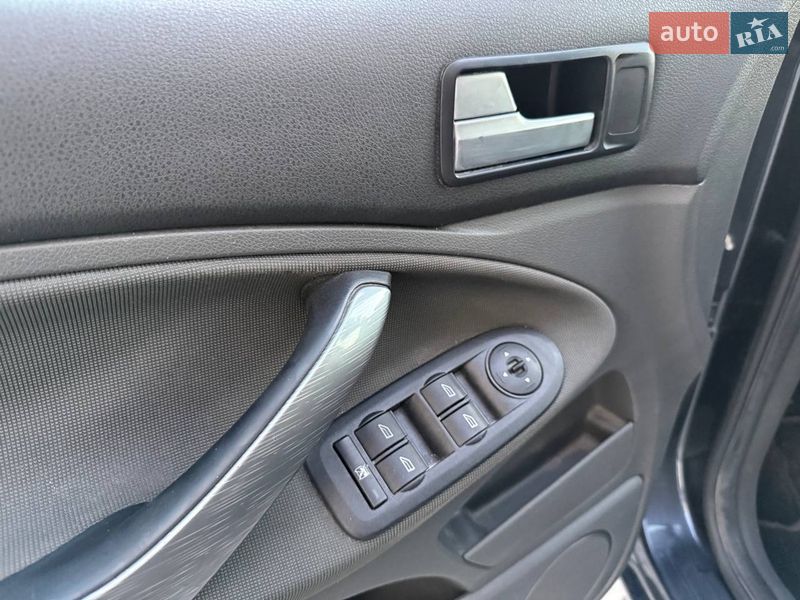 Минивэн Ford C-Max 2007 в Костополе