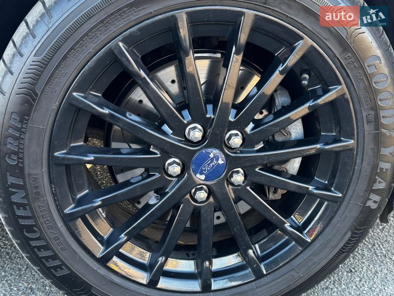 Мінівен Ford C-Max 2015 в Києві