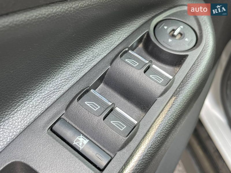 Мінівен Ford C-Max 2013 в Києві