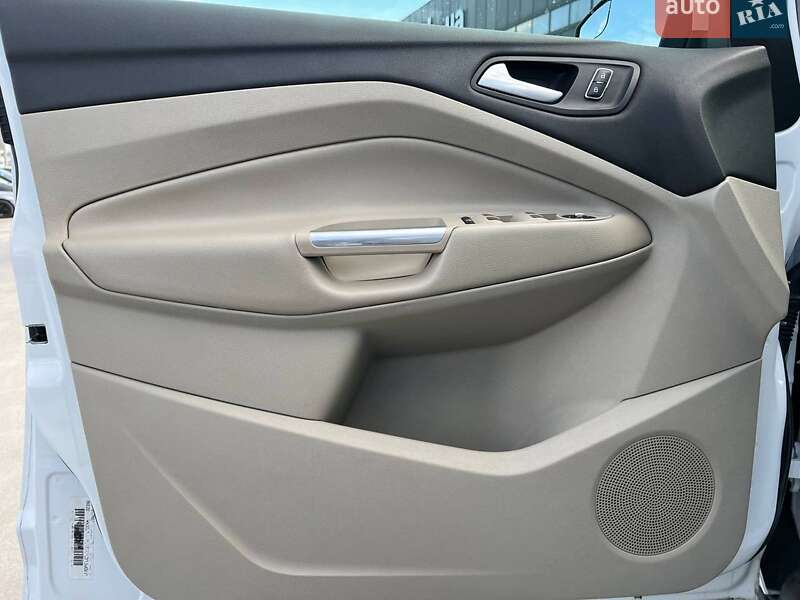 Минивэн Ford C-Max 2013 в Львове