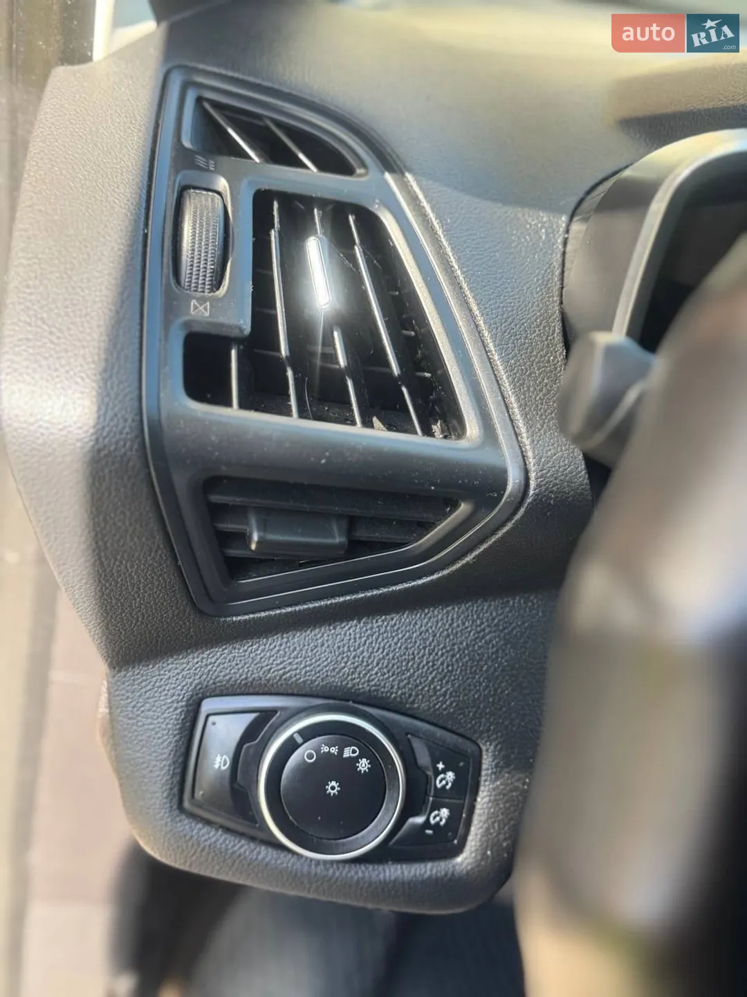 2015 Ford C-MAX - мініатюра 31