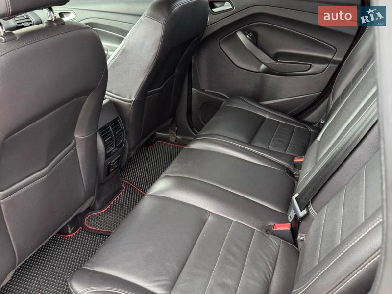 Минивэн Ford C-Max 2016 в Южном
