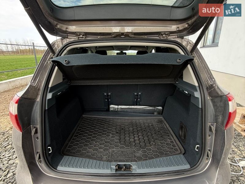 Минивэн Ford C-Max 2012 в Луцке
