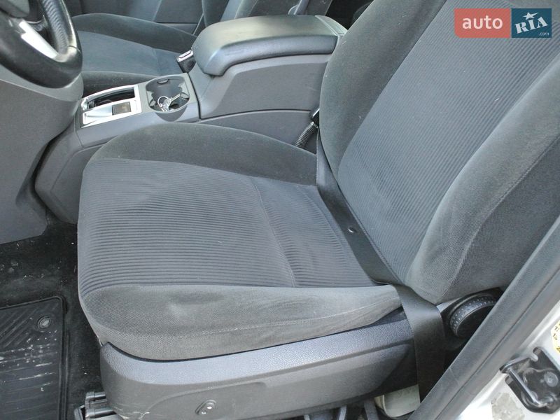 Минивэн Ford C-Max 2005 в Каменец-Подольском