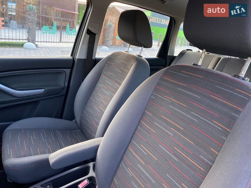 Минивэн Ford C-Max 2009 в Вознесенске