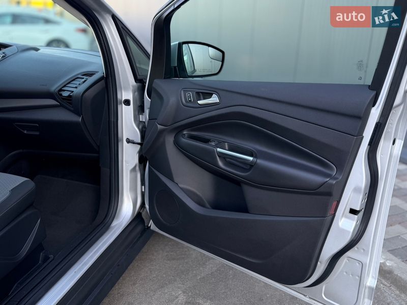 Мінівен Ford C-Max 2017 в Києві