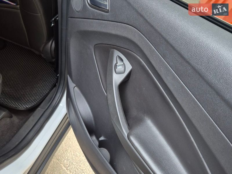 Мінівен Ford C-Max 2013 в Києві