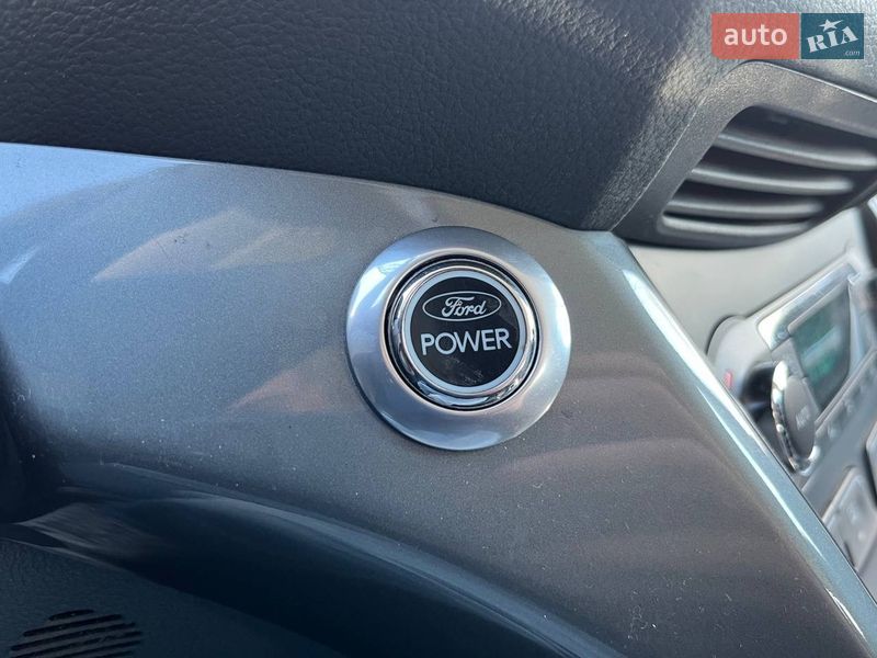 Мінівен Ford C-Max 2013 в Києві