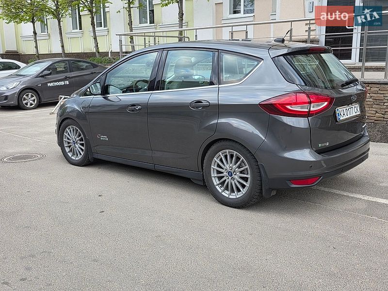 Минивэн Ford C-Max 2017 в Киеве
