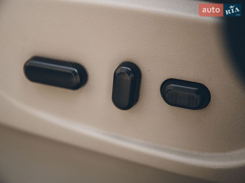 Минивэн Ford C-Max 2015 в Измаиле