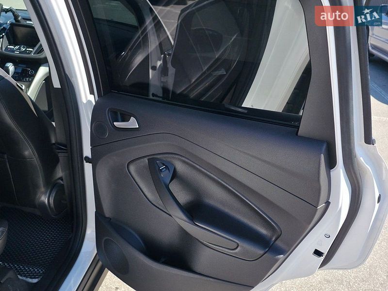 Минивэн Ford C-Max 2015 в Броварах
