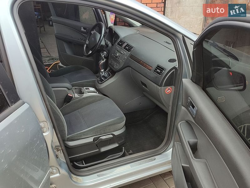 Мінівен Ford C-Max 2004 в Кривому Розі