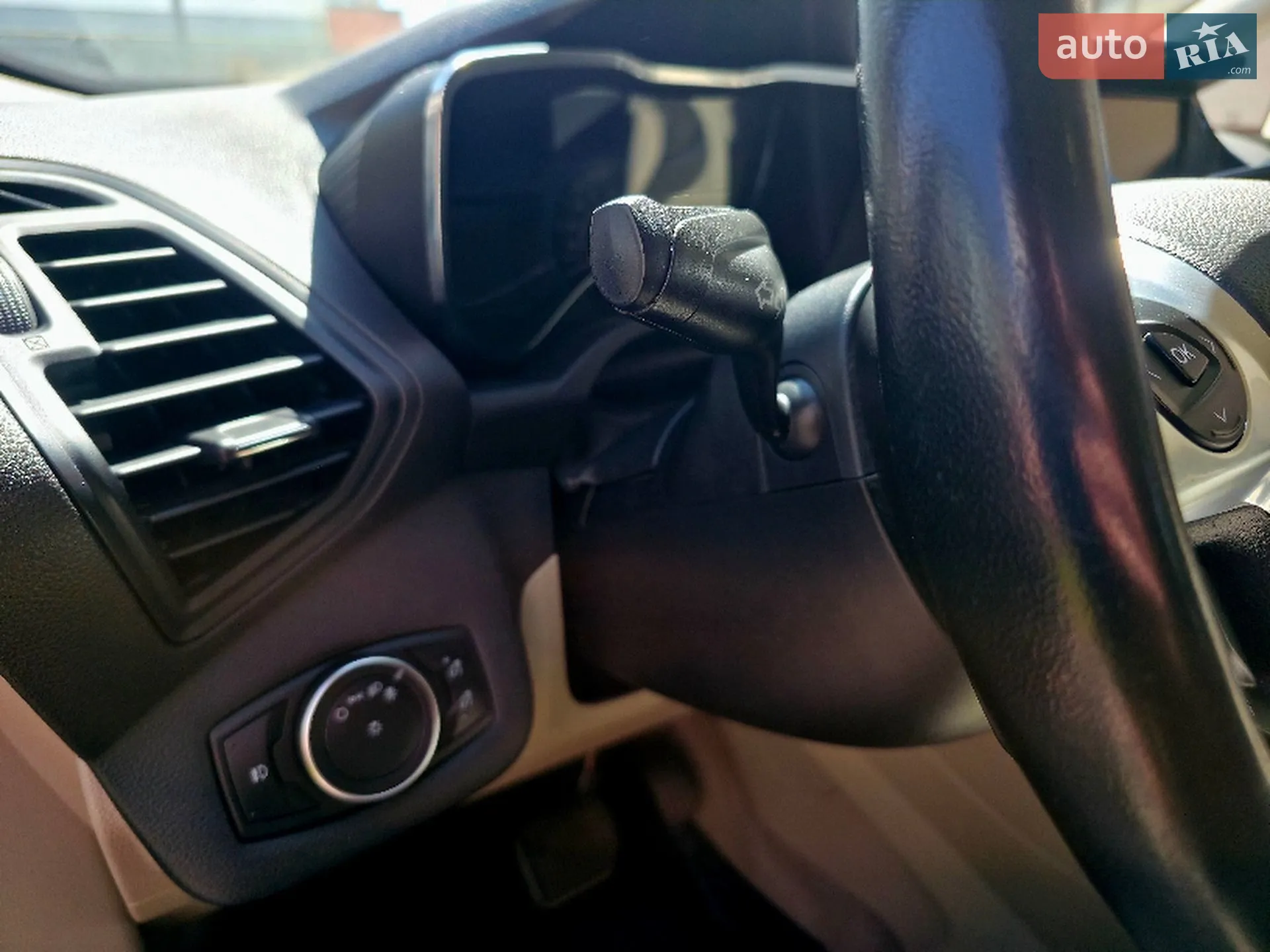 2015 Ford C-MAX - мініатюра 17