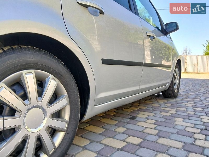 Минивэн Ford C-Max 2006 в Гнивани