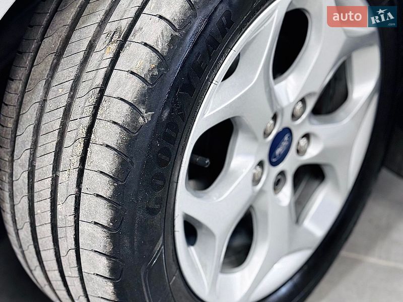 Минивэн Ford C-Max 2014 в Стрые
