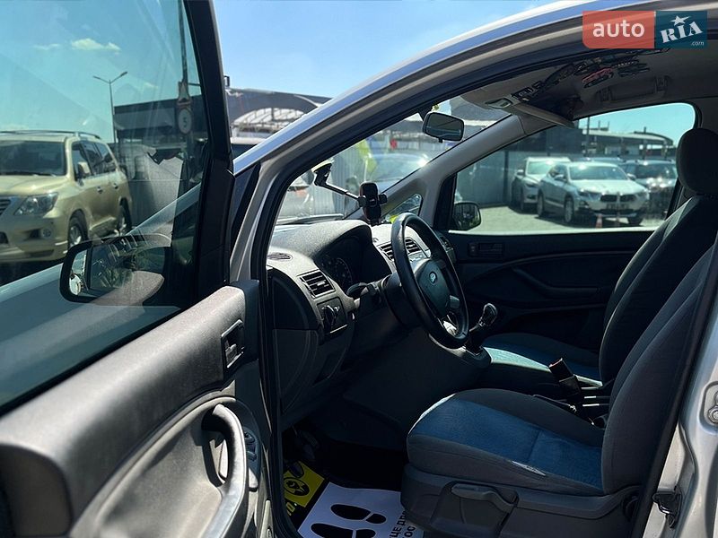 Минивэн Ford C-Max 2008 в Мукачево