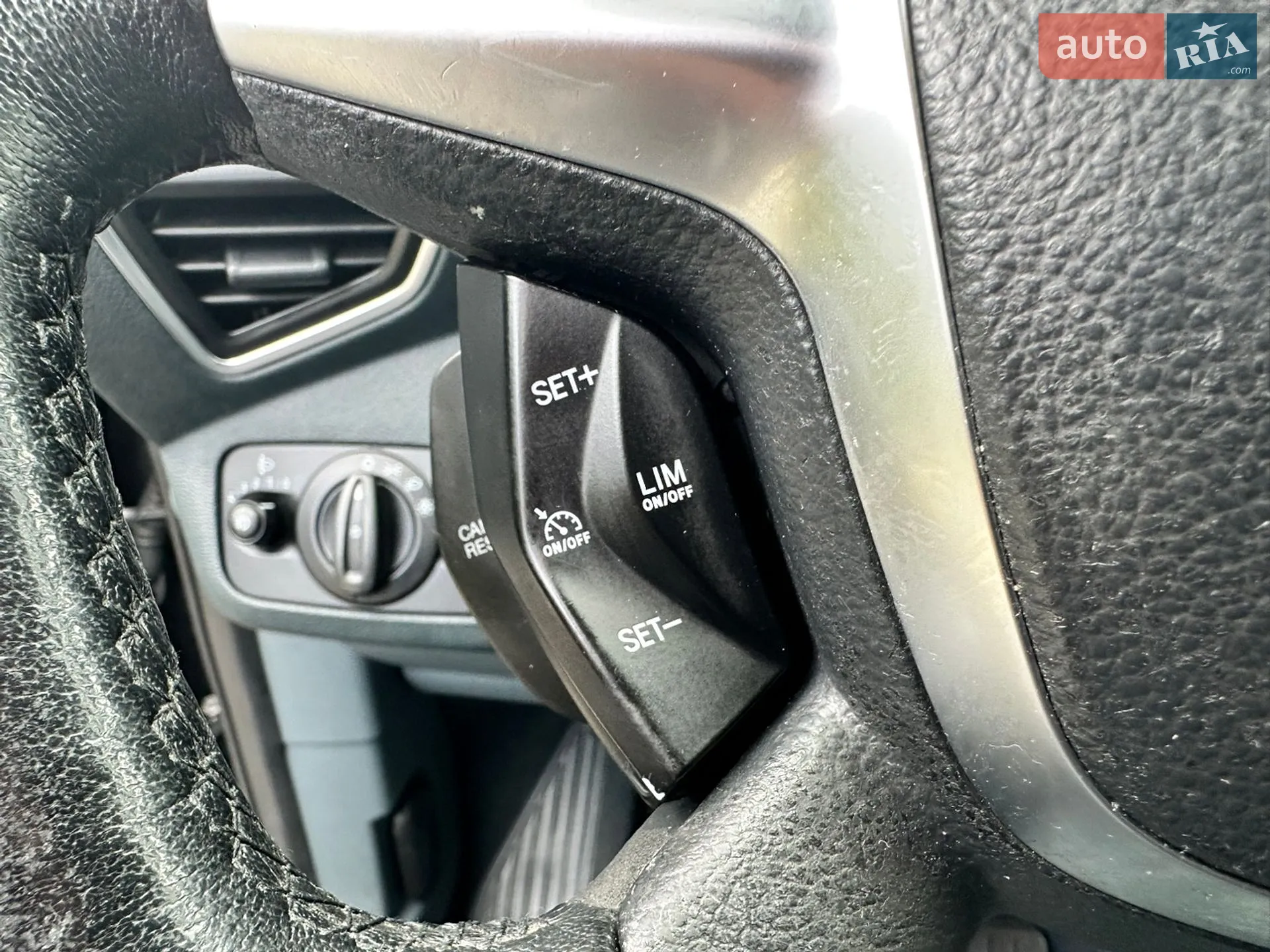 2015 Ford C-MAX - мініатюра 91