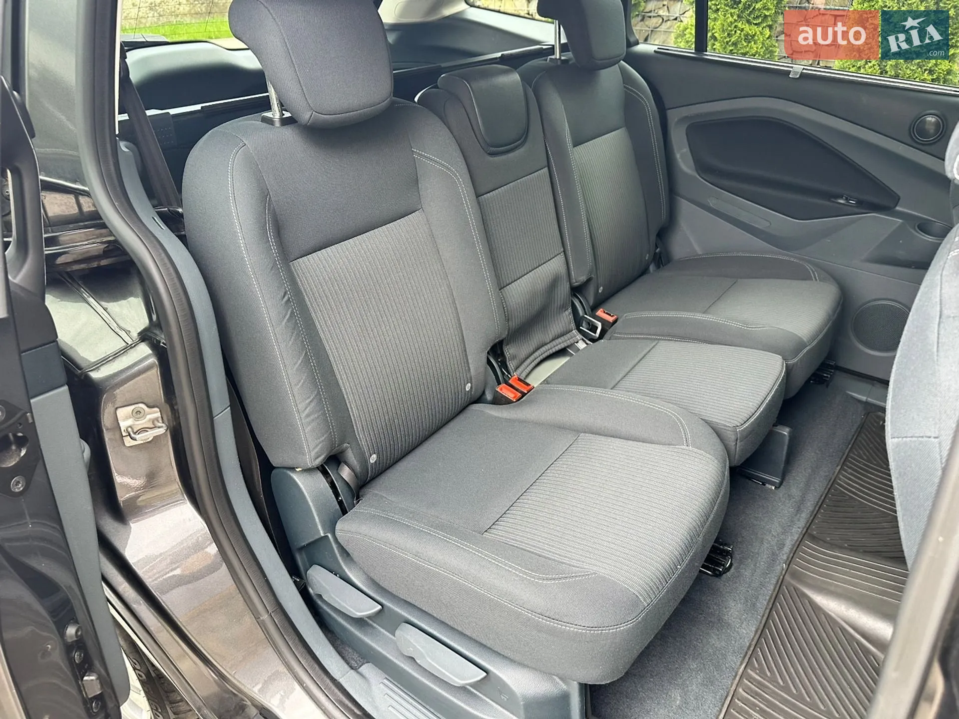 2015 Ford C-MAX - мініатюра 112