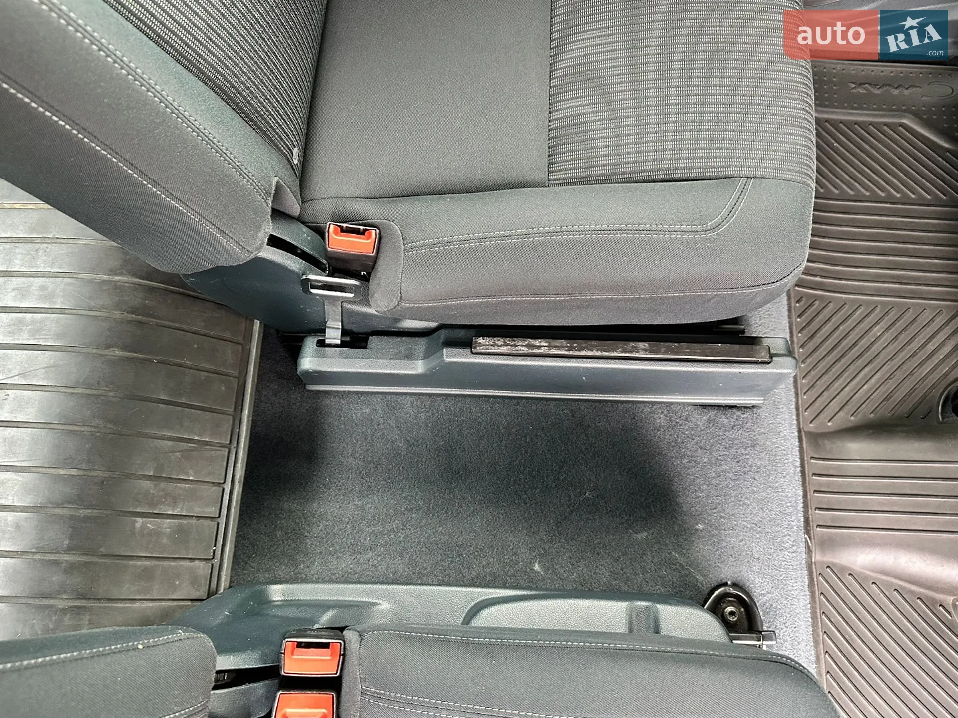 2015 Ford C-MAX - мініатюра 117