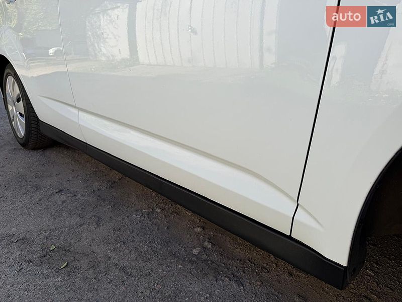 Минивэн Ford C-Max 2015 в Конотопе