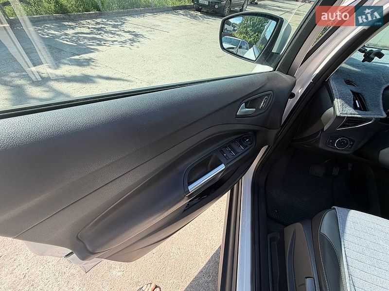 Мінівен Ford C-Max 2013 в Ізмаїлі