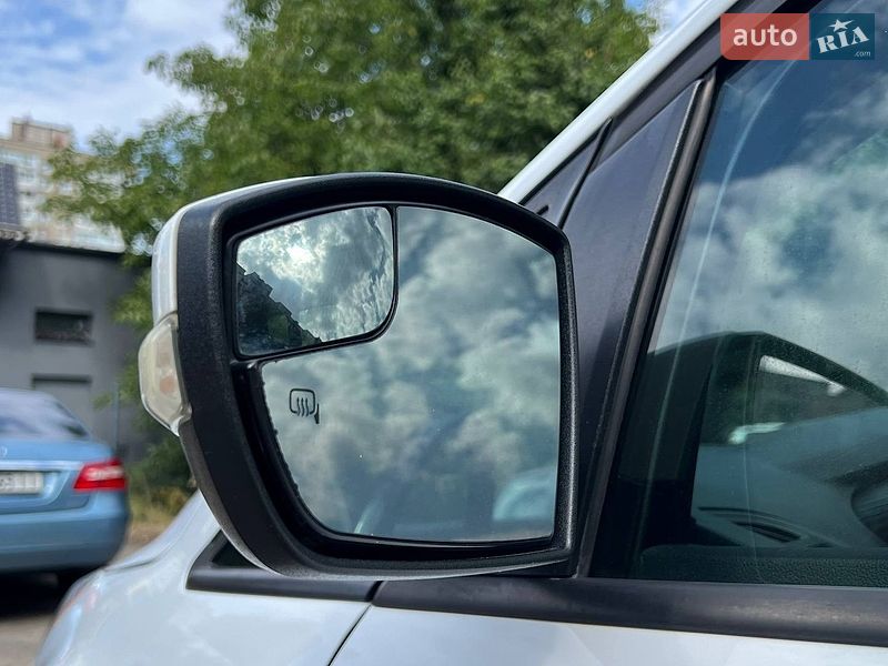 Минивэн Ford C-Max 2017 в Киеве