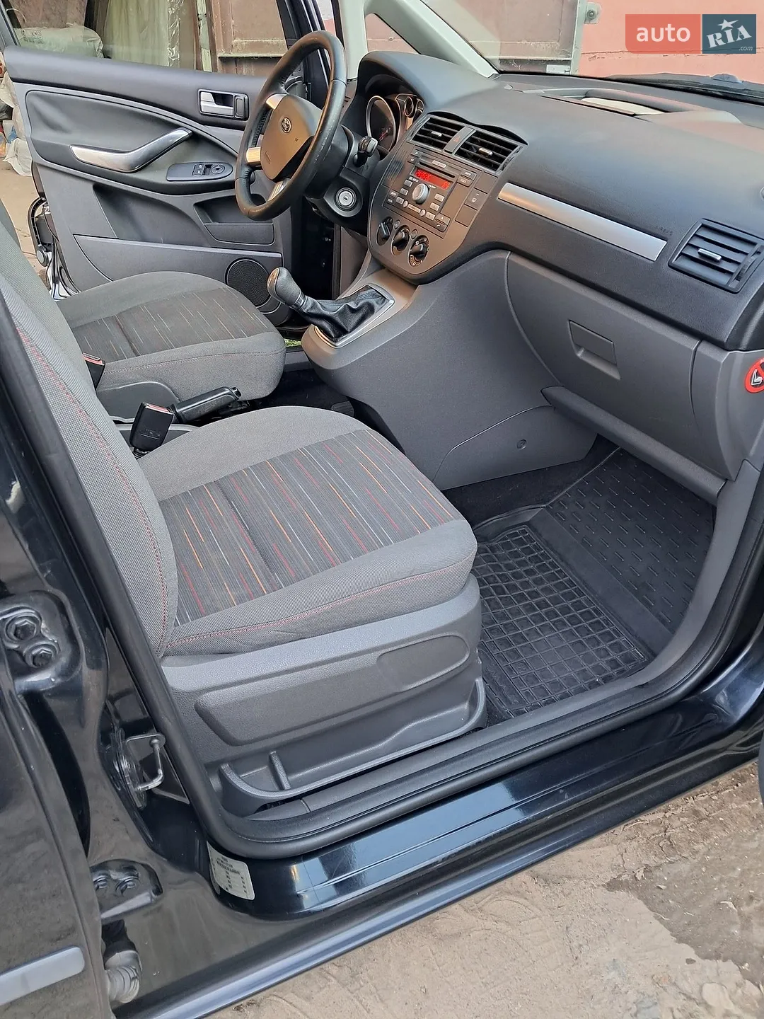 2010 Ford C-MAX - мініатюра 24