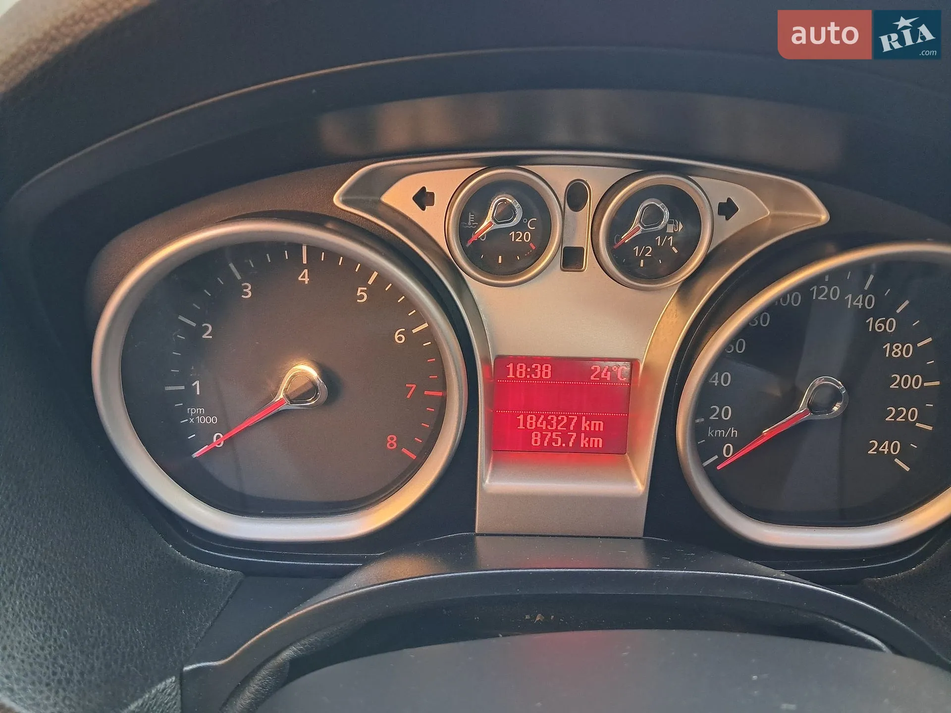 2010 Ford C-MAX - мініатюра 28