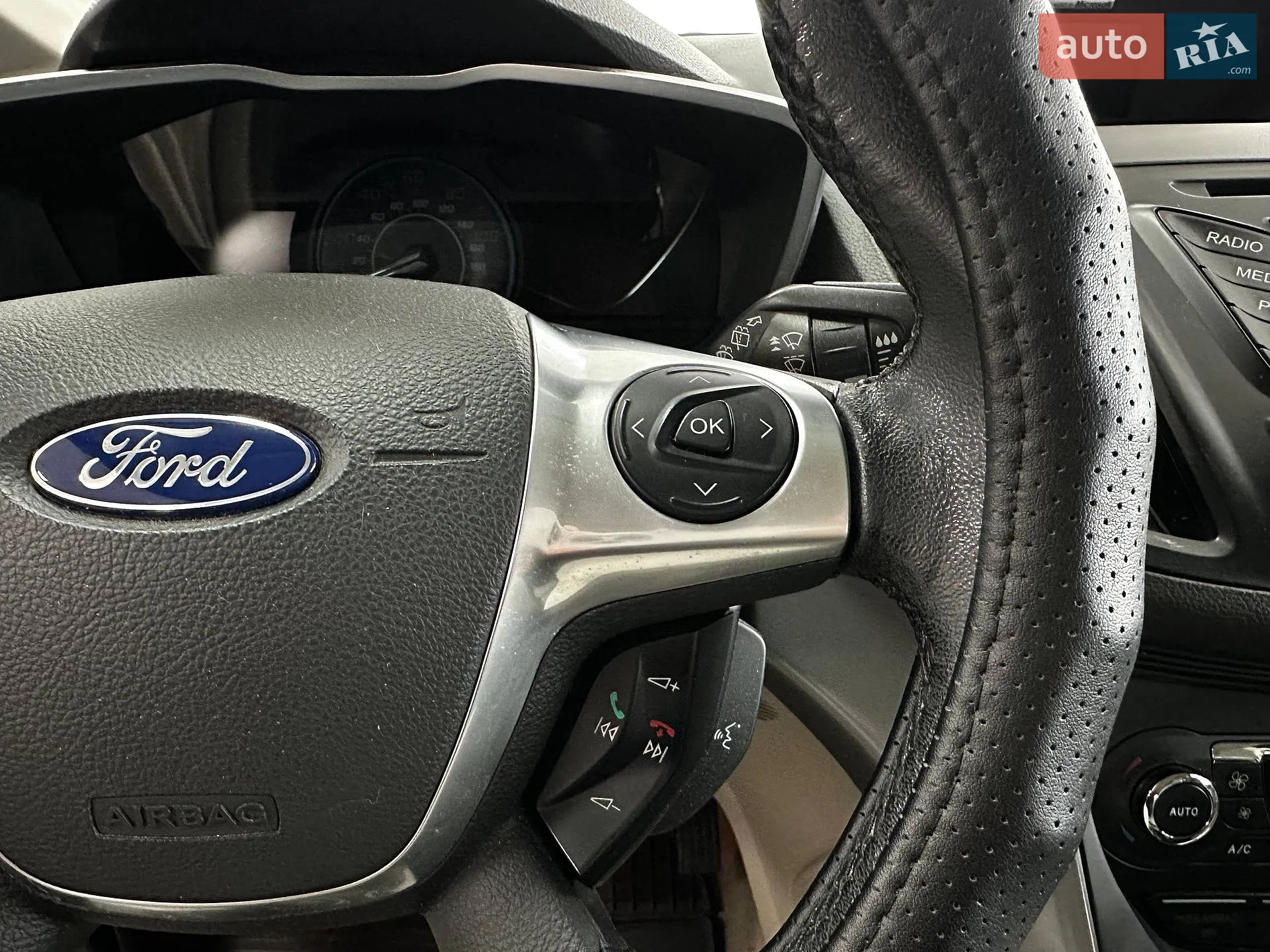 2015 Ford C-MAX - мініатюра 29