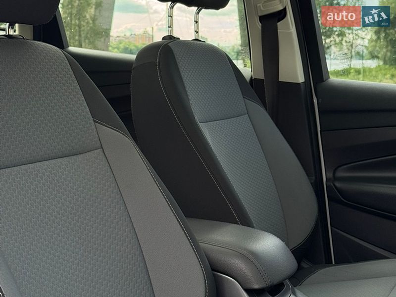Мінівен Ford C-Max 2017 в Києві