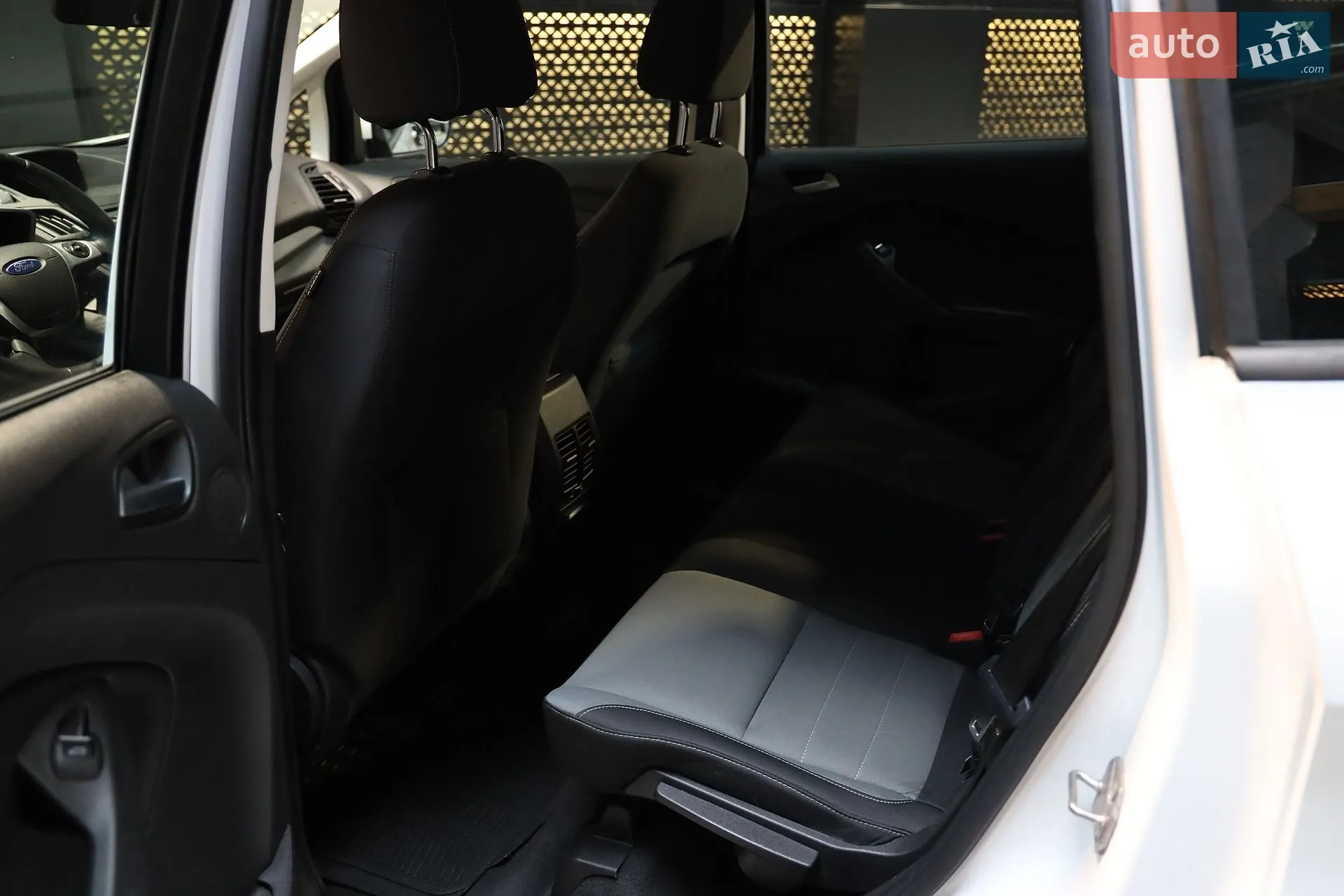 2016 Ford C-MAX - мініатюра 19