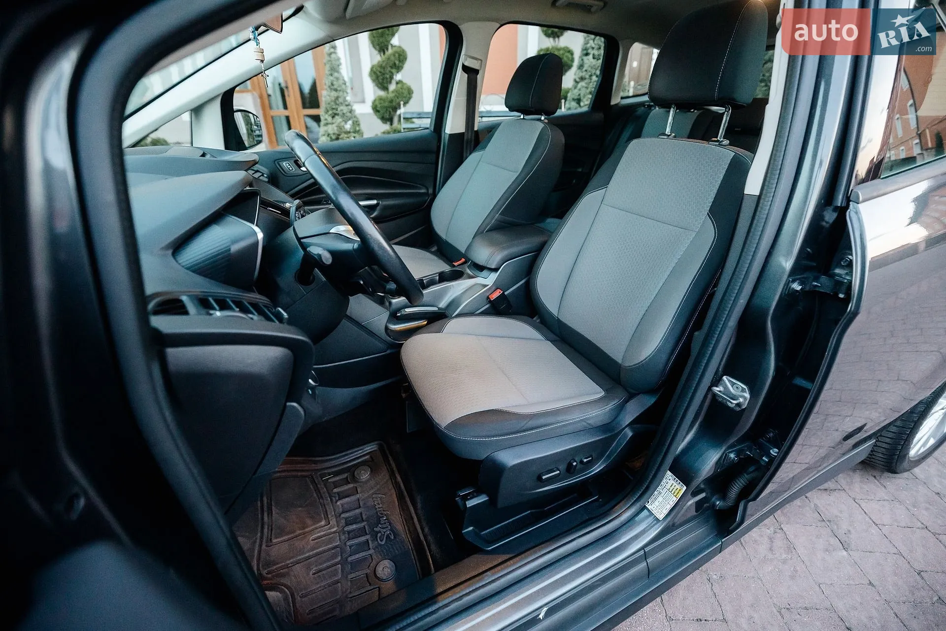 2017 Ford C-MAX - мініатюра 34