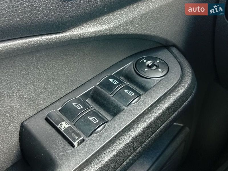 Минивэн Ford C-Max 2006 в Бердичеве фото 21 Минивэн Ford C-Max 2006 в Бердичеве