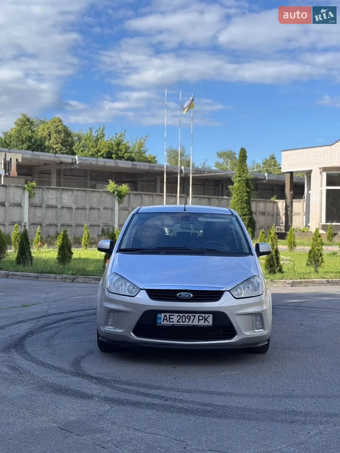 2010 Ford C-MAX - фото 1
