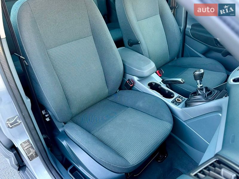 Мінівен Ford C-Max 2011 в Тернополі
