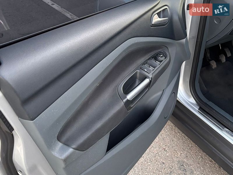 Минивэн Ford C-Max 2013 в Полтаве