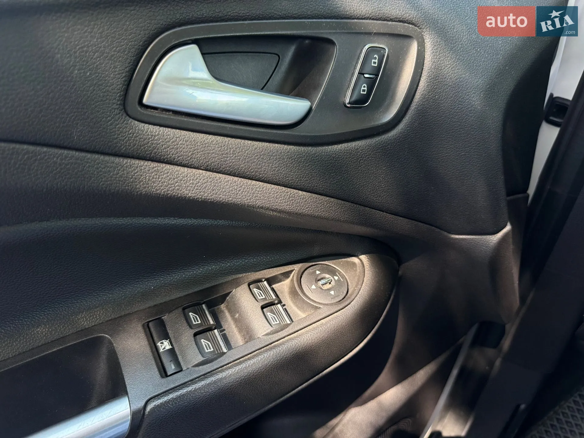 2015 Ford C-MAX - мініатюра 26
