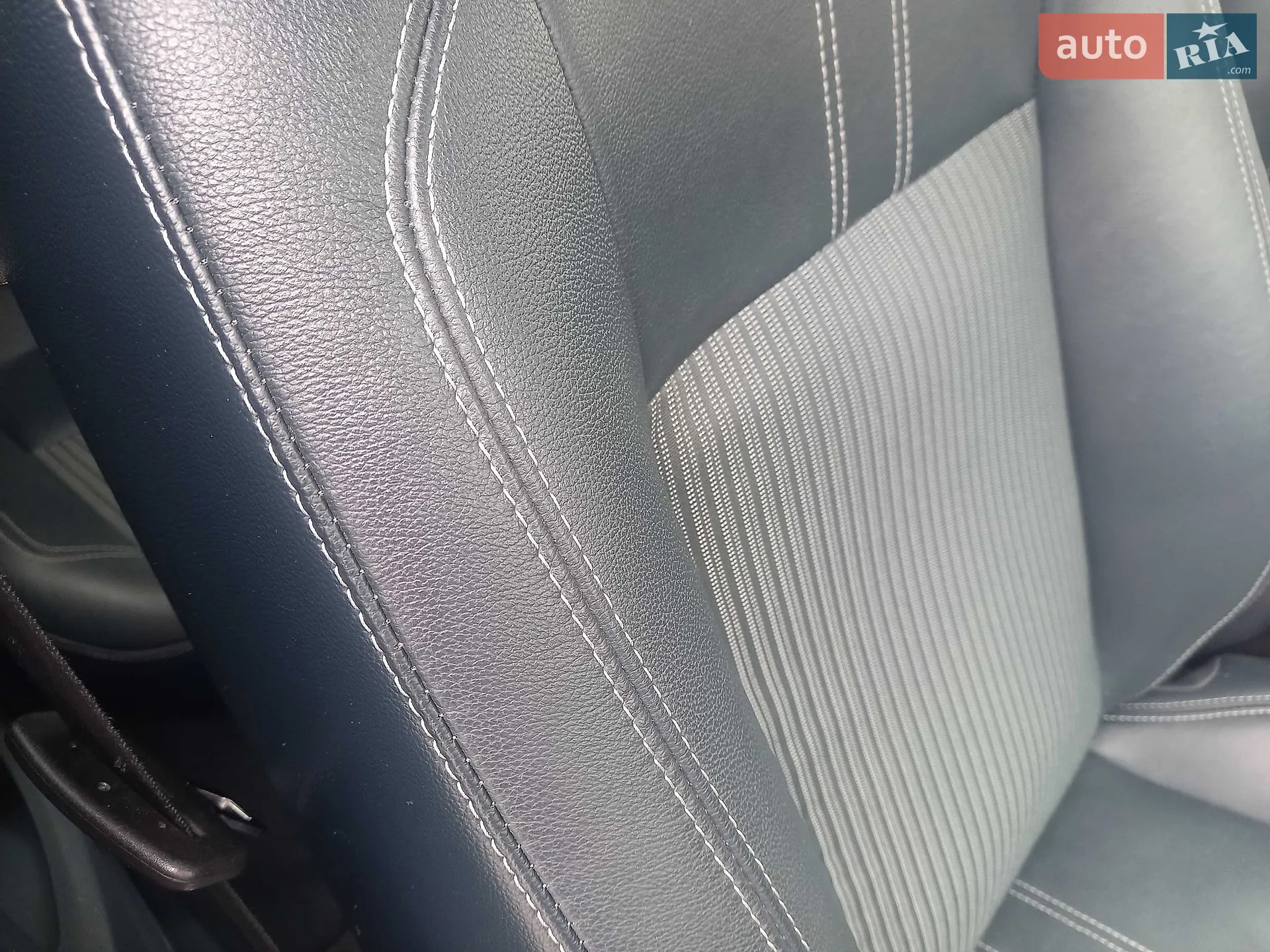 2013 Ford C-MAX - мініатюра 21