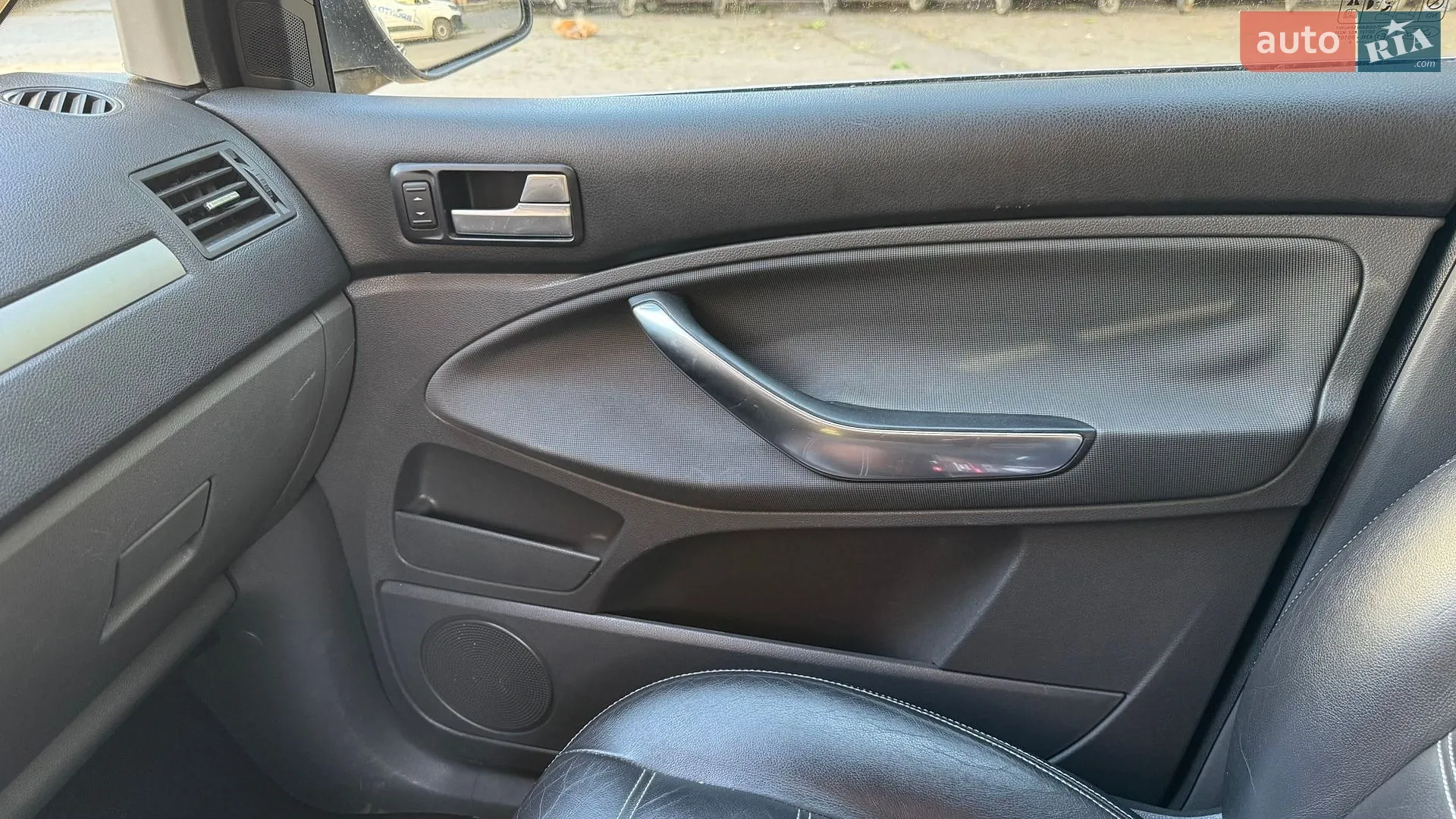 2010 Ford C-MAX - мініатюра 16