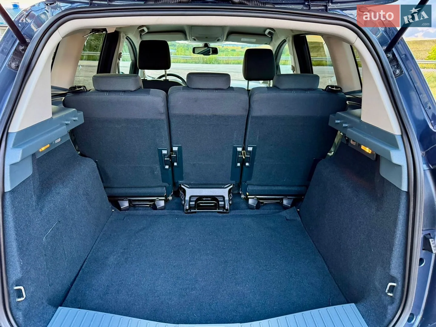 2011 Ford C-MAX - мініатюра 33