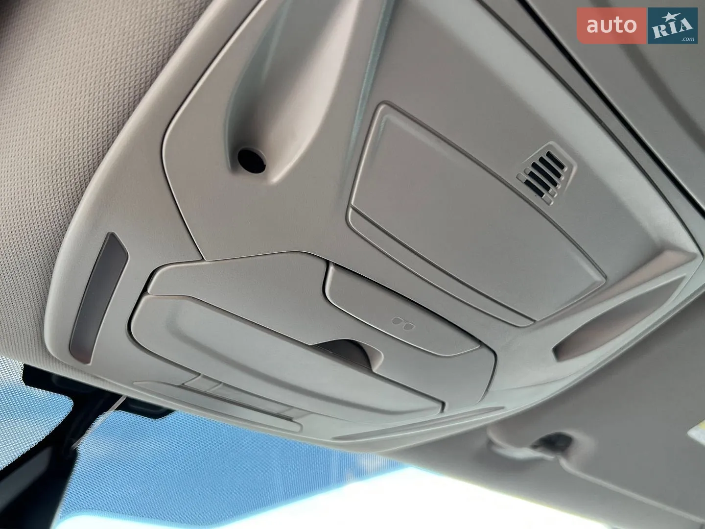 2012 Ford C-MAX - мініатюра 34