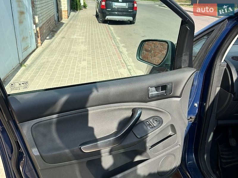 Минивэн Ford C-Max 2010 в Сумах