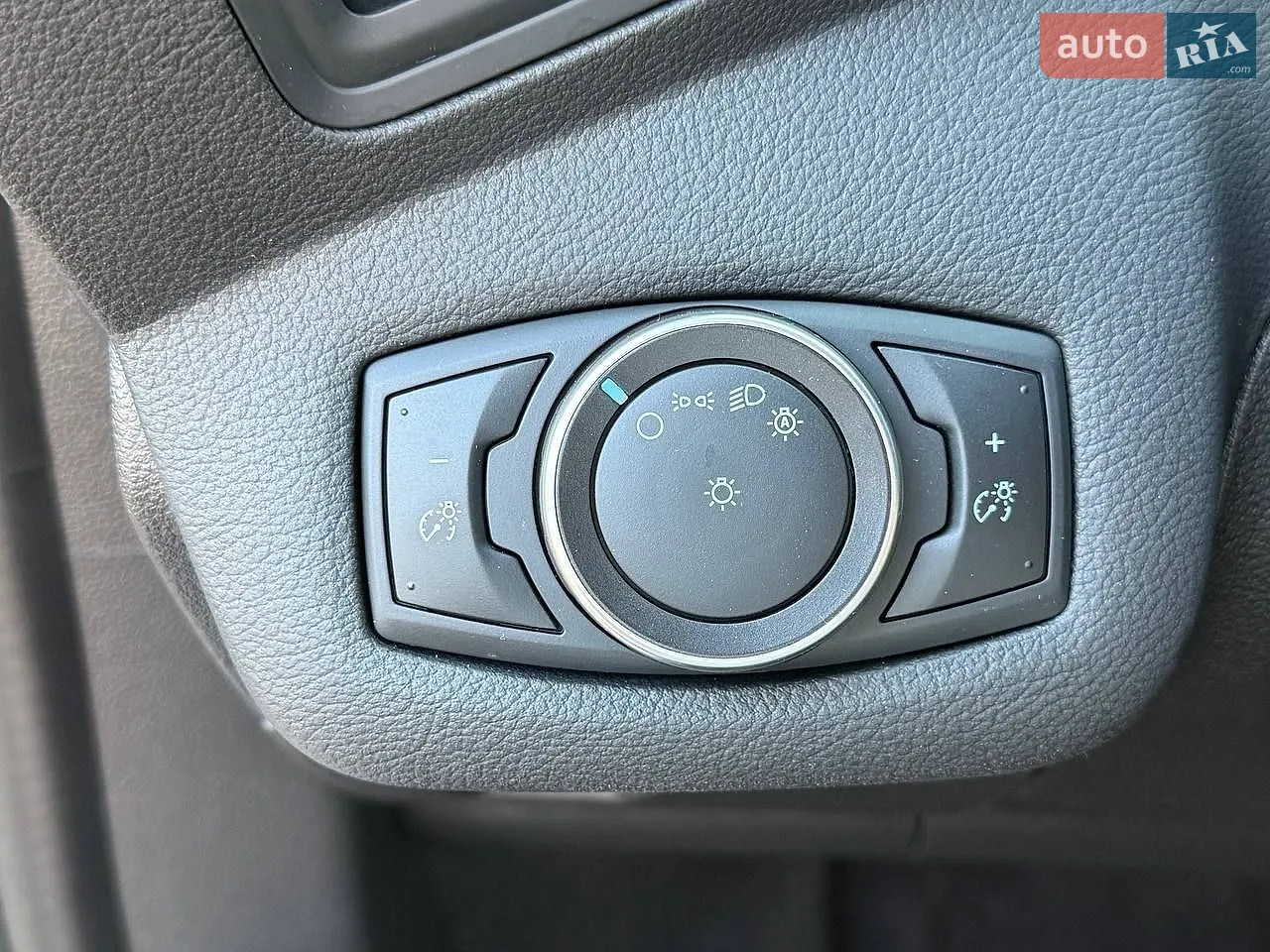 2017 Ford C-MAX - мініатюра 18