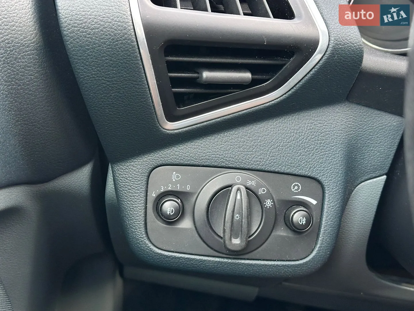 2011 Ford C-MAX - мініатюра 64