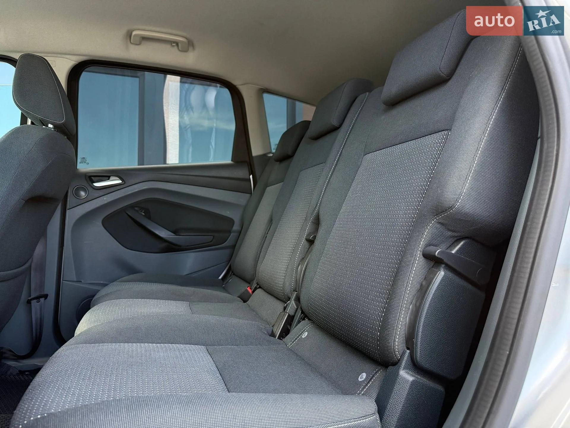 2011 Ford C-MAX - мініатюра 39