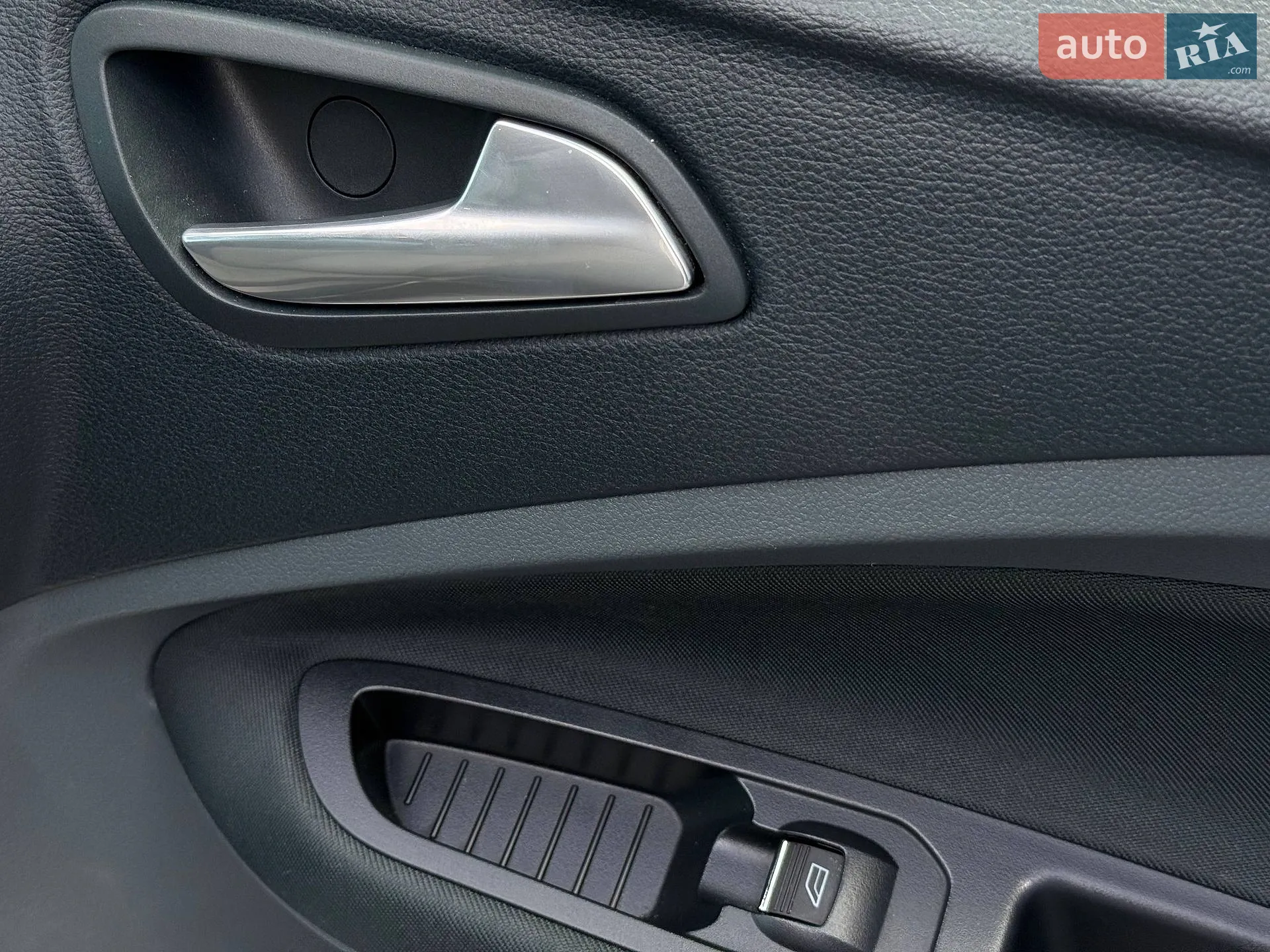 2011 Ford C-MAX - мініатюра 50