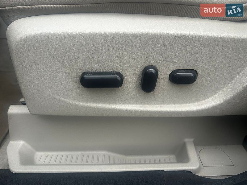 Мінівен Ford C-Max 2014 в Луцьку
