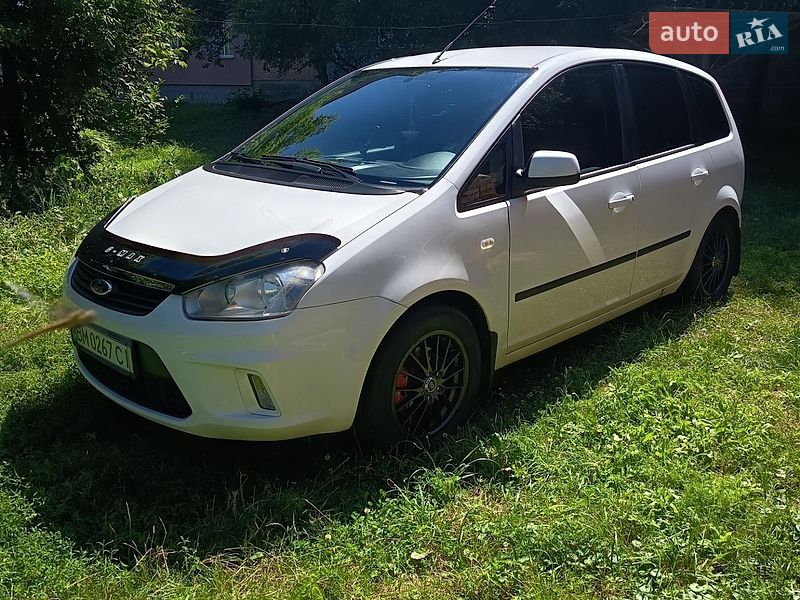 Минивэн Ford C-Max 2010 в Ромнах Минивэн Ford C-Max 2010 в Ромнах