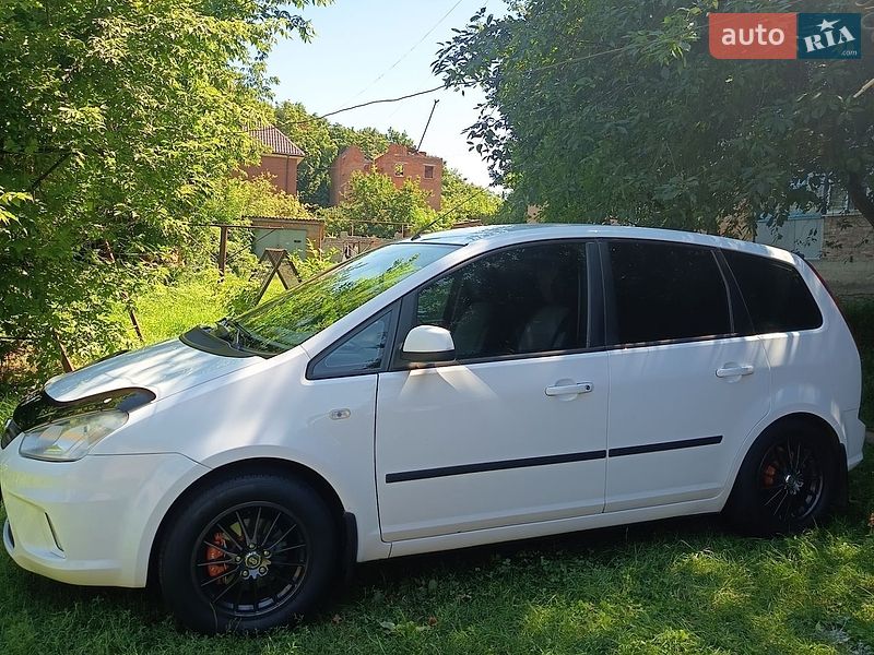 Минивэн Ford C-Max 2010 в Ромнах
