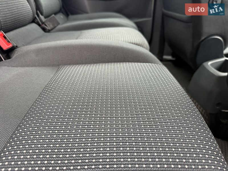 Мінівен Ford C-Max 2012 в Рівному